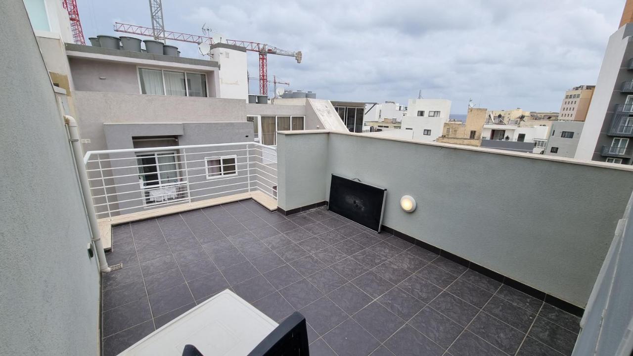 Metrostays Apartament St Julian Malta Saint Julian's Exterior photo